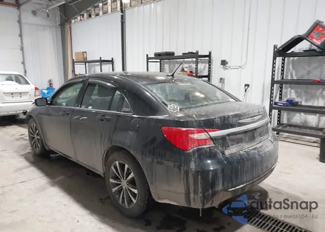 2011 Chrysler 200 S из США, поврежденный, VIN 1C3BC8FG7BN567464